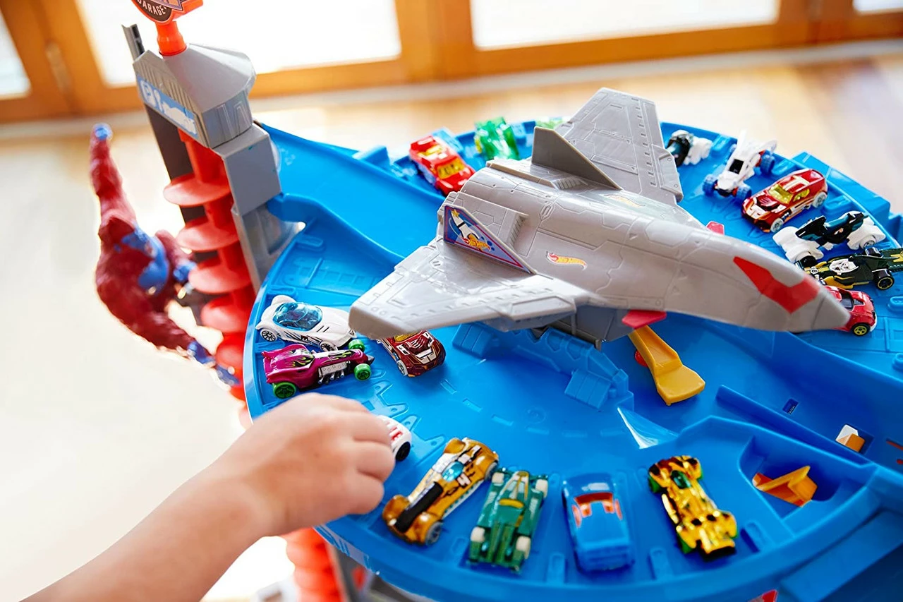 Hot Wheels Super Ultimate Garage Play Set 7 Hot Wheels Super Ultimate Garage Play Set - Image 5