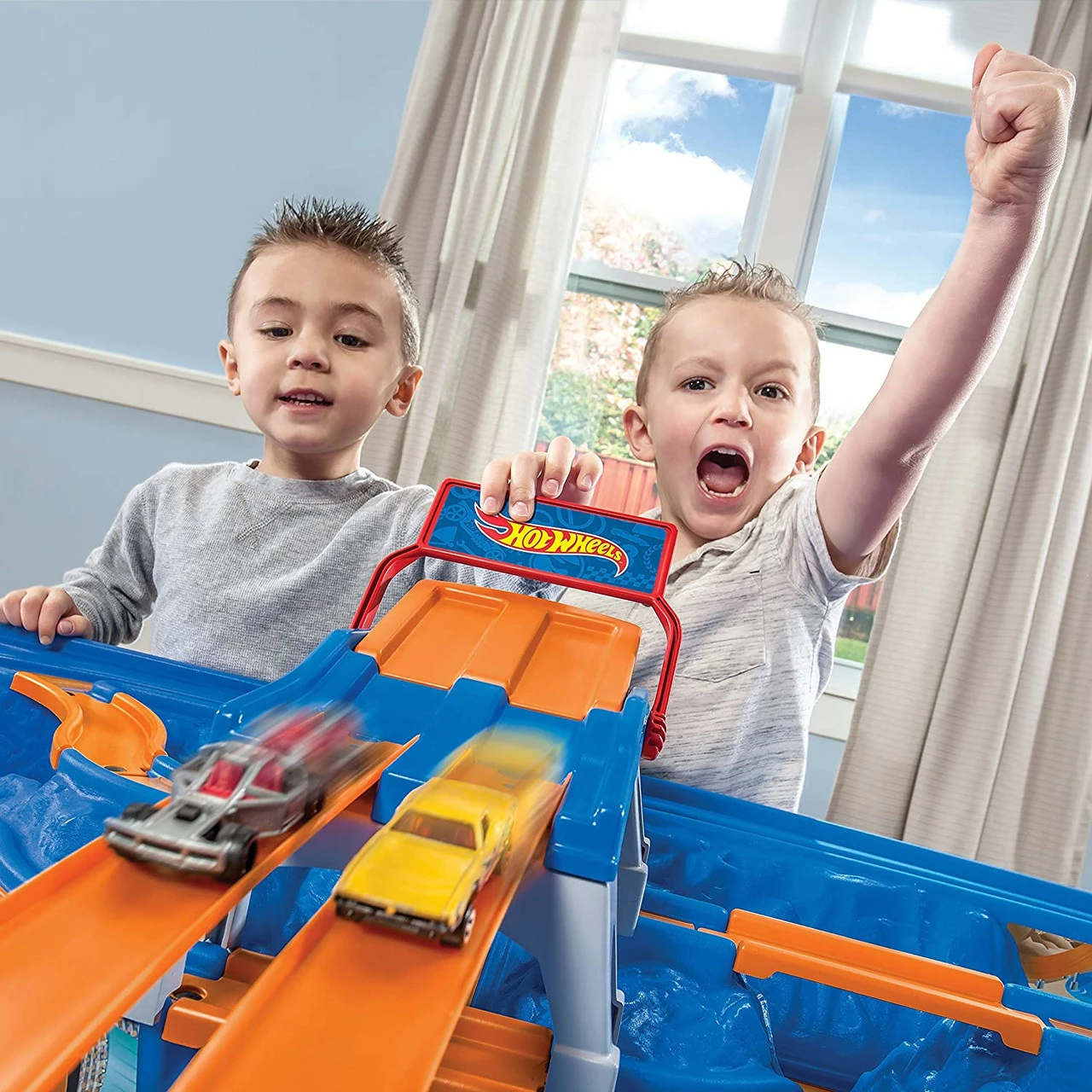 Step2 Hot Wheels Car & Track Circuit Play Table 7 Step2 Hot Wheels Car & Track Circuit Play Table - Image 5