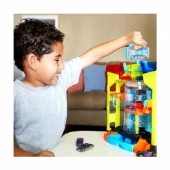 Hot Wheels Stunt & Splash Car Wash -Majorette Shop A1789667 81800.1655708321