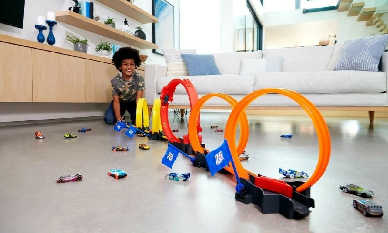 Hot Wheels Multi-Loop Race Off 6 Hot Wheels Multi-Loop Race Off - Image 4